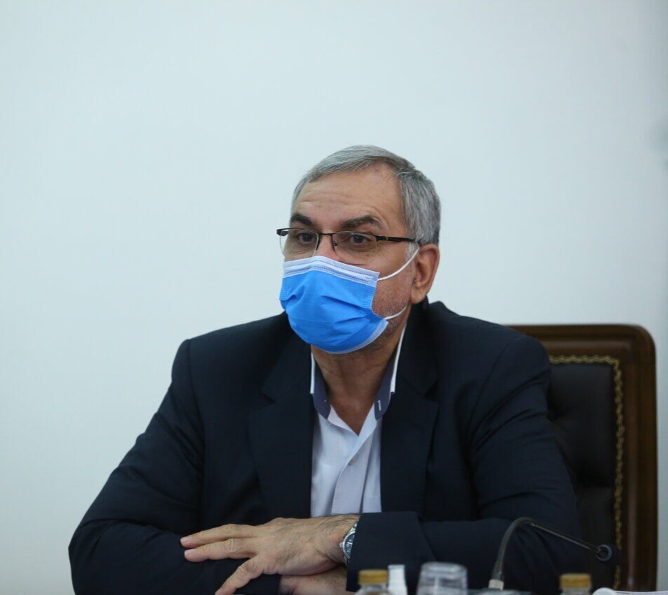 وزیر بهداشت:هیچ جایی حق تزریق واکسن تاریخ گذشته ندارد/ وارد موج هفتم کرونا شدیم.